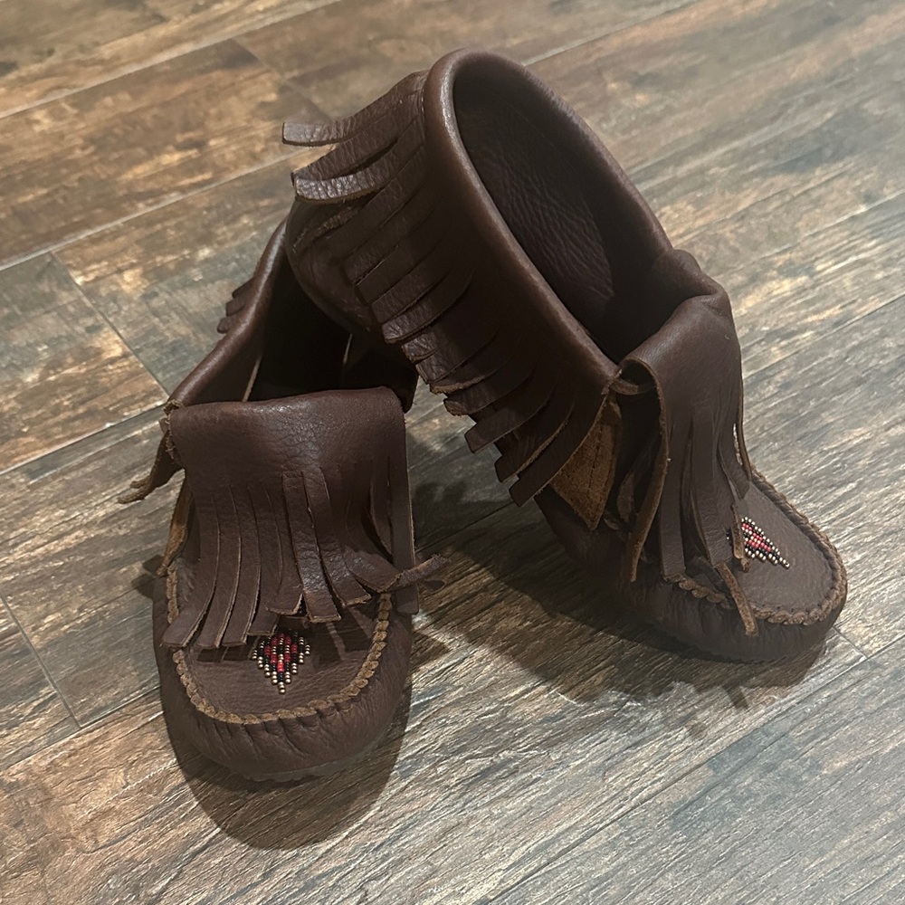 Brown Fringe Manitobah Moccasins